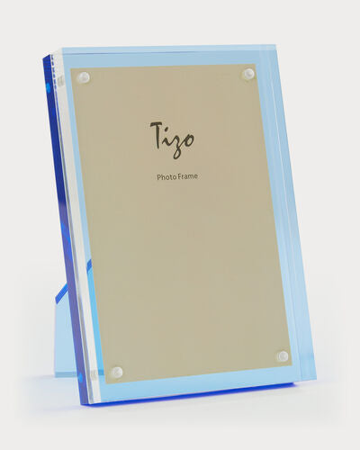 Tizo
Lucite Frame