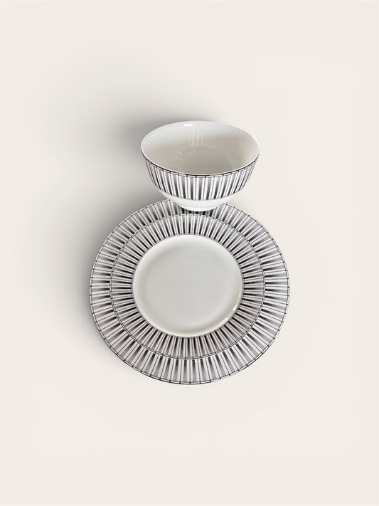 Midnight Line Dinner Set