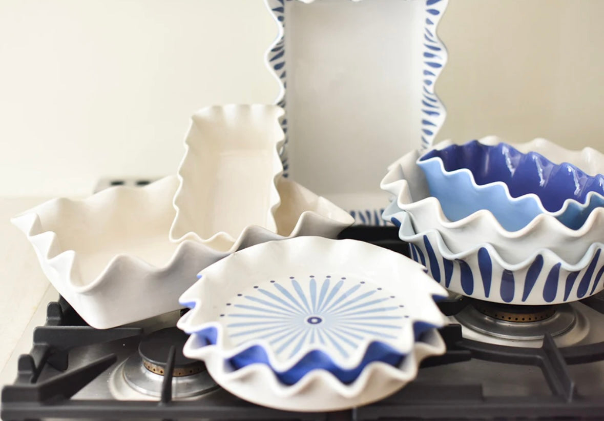 Signature White Ruffle Pie Dish