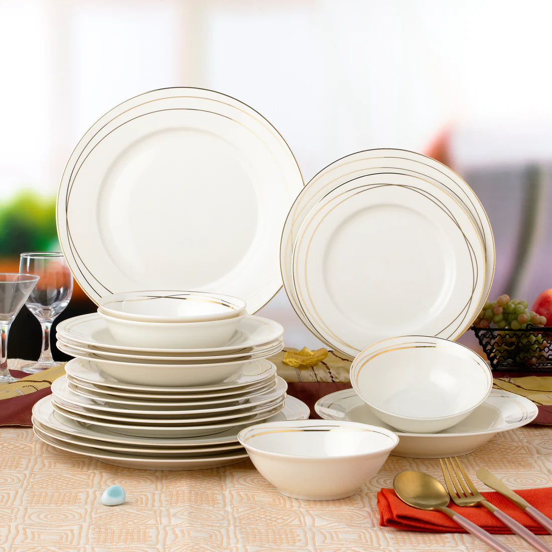 Sisi Gold 20 Piece Dinnerware Set