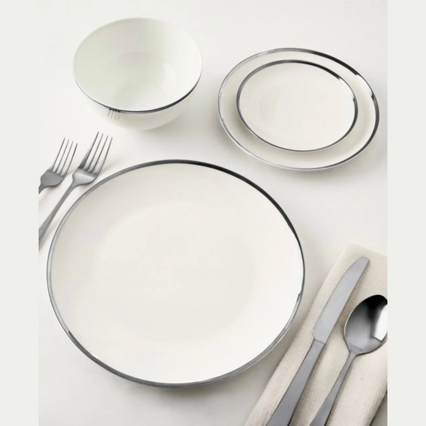 Nola Bone China Platinum Rim 16 Piece Dinnerware Set, Service for 4