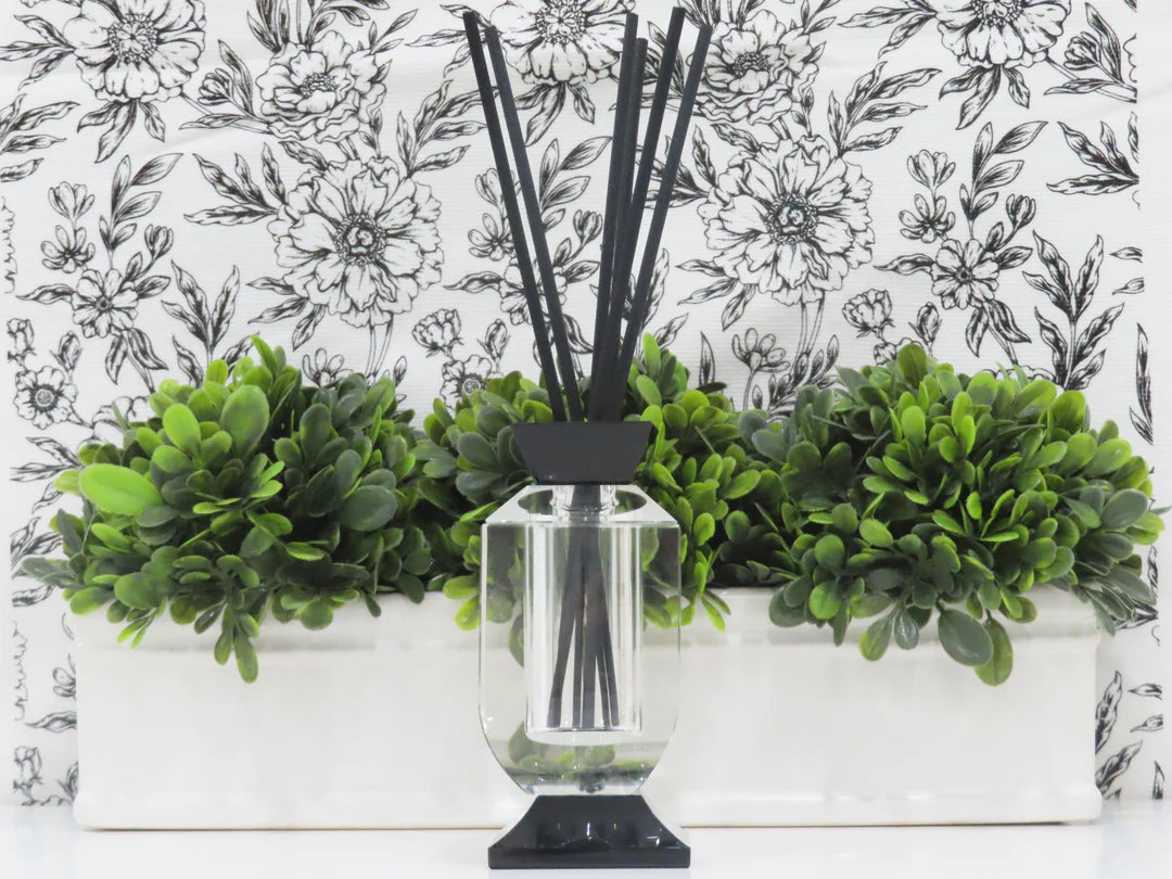 Crystal Diffuser With Black Accents - Lily Of The Valley Scent