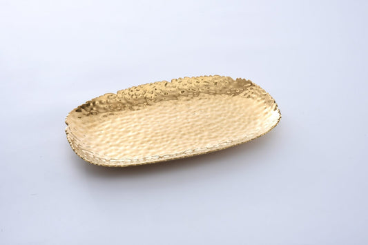 Medium, gold serving platter
SKU: CER1140G
